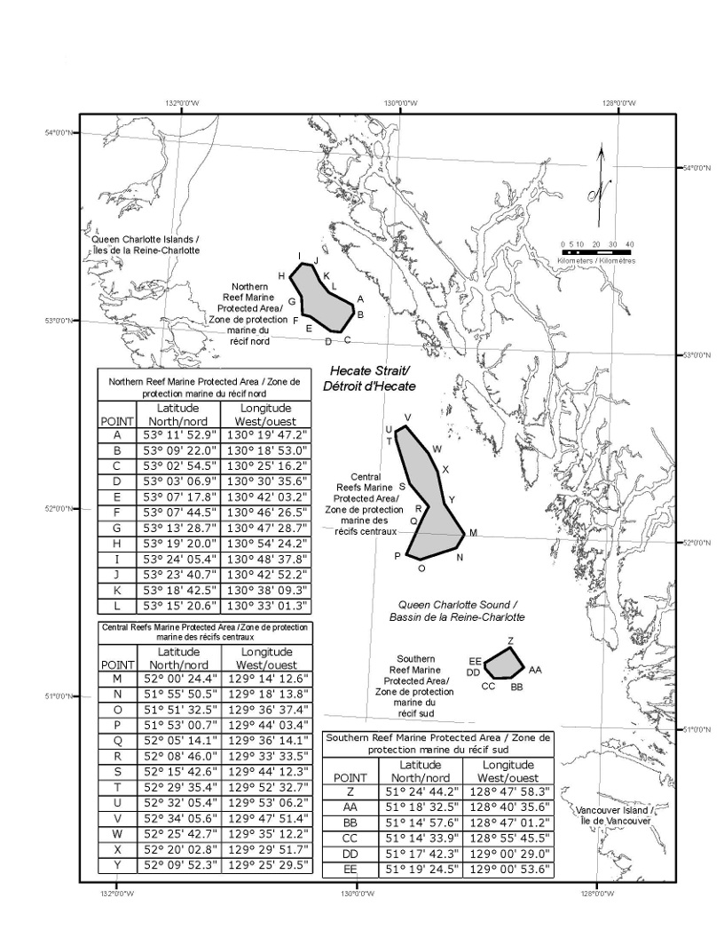 L’annexe 1 est une carte qui représente l’emplacement des trois zones de protection marine dans le détroit d’Hécate et le bassin de la Reine-Charlotte. L’annexe contient aussi 3 tableaux qui donnent les coordonnées géographiques des zones de protection marine.